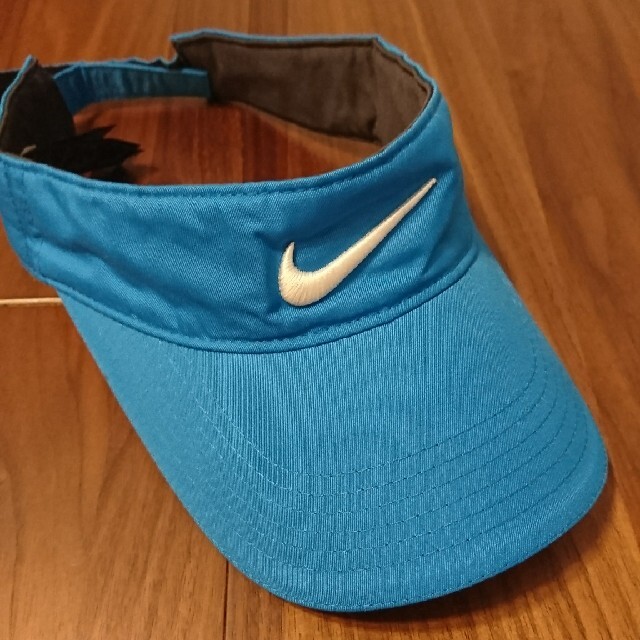 NIKE(ナイキ)のナイキ ゴルフ サンバイザー メンズの帽子(サンバイザー)の商品写真