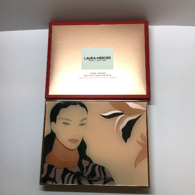 laura mercier(ローラメルシエ)のLAURA MERCIER　チークチャンバス　デリケート　チークパレット（美品） コスメ/美容のベースメイク/化粧品(チーク)の商品写真