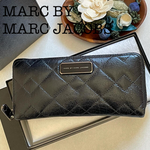 MARC BY MARC JACOBS(マークバイマークジェイコブス)のMARC BY MARC JACOBS ラウンドファスナー　長財布 レディースのファッション小物(財布)の商品写真