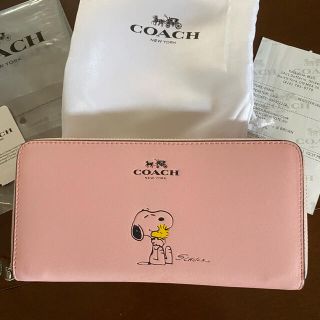 コーチ(COACH)のCOACH長財布 ピンク スヌーピー(財布)