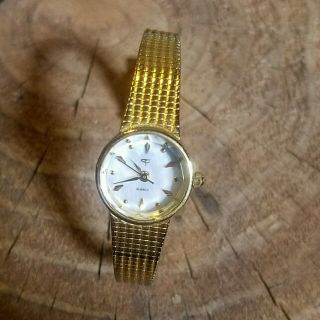 アーバンリサーチ(URBAN RESEARCH)のアーバンリサーチ購入　コントン腕時計　ゴールド(腕時計)