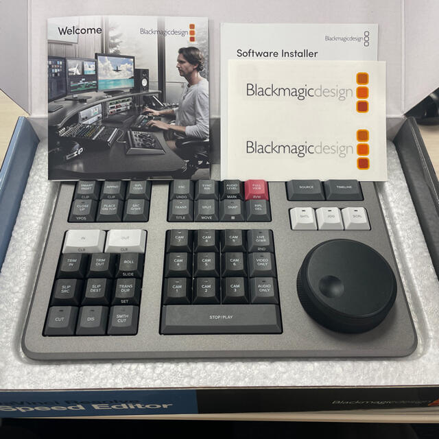 Davinci Resolve Speed Editor スマホ/家電/カメラのPC/タブレット(PC周辺機器)の商品写真