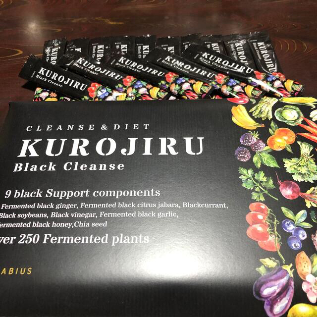 FABIUS(ファビウス)のKUROJ I RU  黒汁　30包＋15包　　　 コスメ/美容のダイエット(ダイエット食品)の商品写真