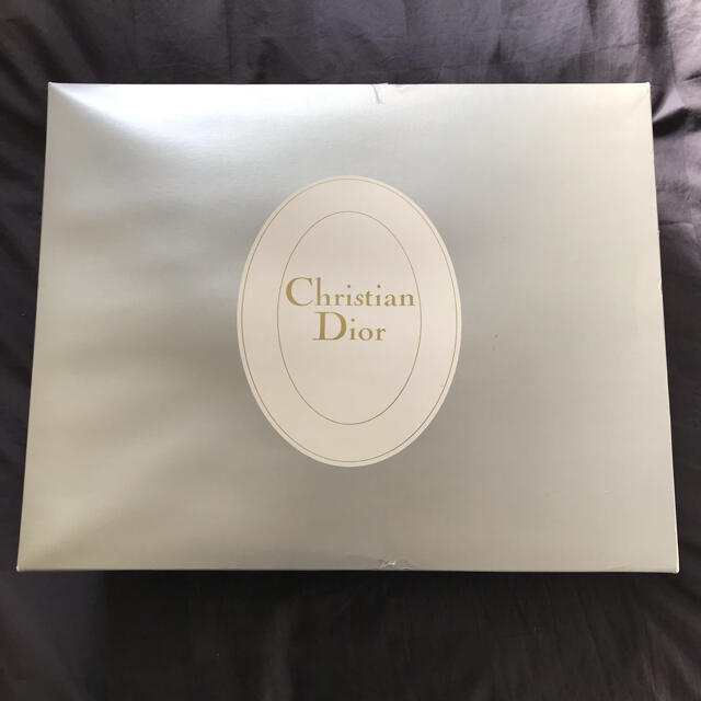 Christian Dior - 【新品】Christian Diorの毛布(ブランケット Christian Dior - 【新品】Christian Diorの毛布(ブランケット