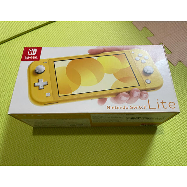 Switch Lite スイッチ ライト イエロー 使用期間少ないです。