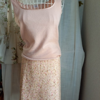 ハロッズ(Harrods)のHarrodsピンク系ツィードスカート　サイズ3(L)(ひざ丈スカート)