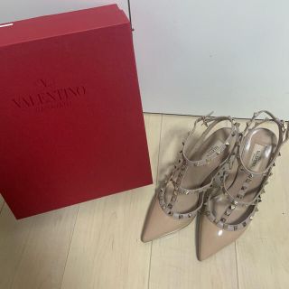 ヴァレンティノ(VALENTINO)のVALENTINO ロックスタッズアンクルストラップパンプス(ハイヒール/パンプス)