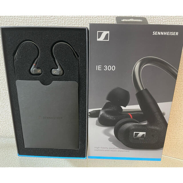 SENNHEISER(ゼンハイザー)のSENNHEISER IE 300 [有線イヤホン]　ゼンハイザー スマホ/家電/カメラのオーディオ機器(ヘッドフォン/イヤフォン)の商品写真