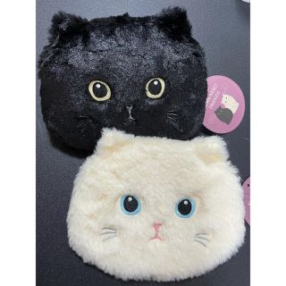 ふわふわ　白猫＆黒猫　ティッシュケース付きポーチ　2個セット　最終値下げ(ポーチ)