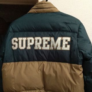 シュプリーム(Supreme)のsupreme ダウンジャケット(ダウンジャケット)