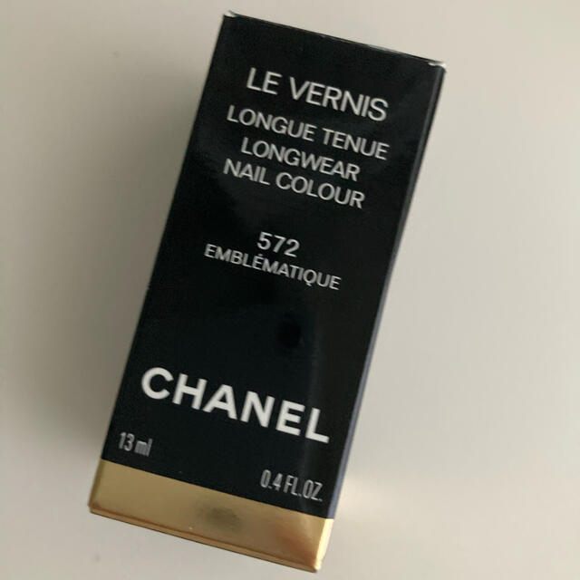 CHANEL(シャネル)のシャネル　ネイル　572 コスメ/美容のネイル(マニキュア)の商品写真