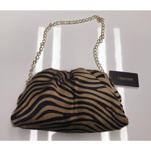 L'Appartement DEUXIEME CLASSE(アパルトモンドゥーズィエムクラス)のL'Appartement AULENTTI Zebra 2Way Clutch レディースのバッグ(クラッチバッグ)の商品写真