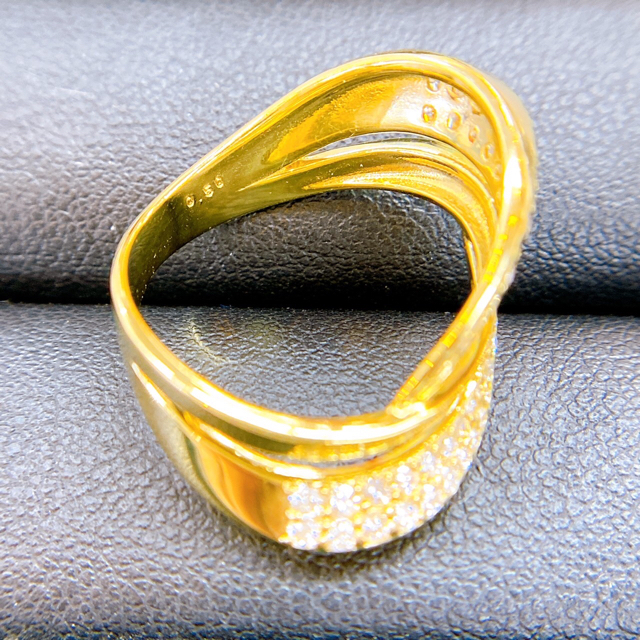 K18YGダイヤモンドリング 大ぶりデザインリング✨ボリュームリング✨幅広 レディースのアクセサリー(リング(指輪))の商品写真