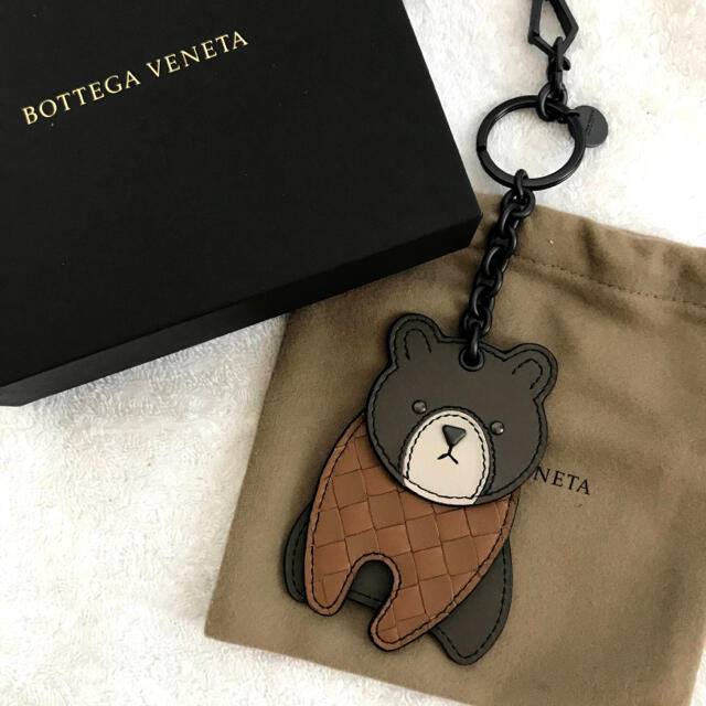 Bottega Veneta(ボッテガヴェネタ)の【ステイシー様専用】新品未使用　BOTTEGA VENETA チャーム ベア レディースのファッション小物(キーホルダー)の商品写真