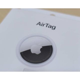 アップル(Apple)のApple純正　エアタグ　AirTag(その他)