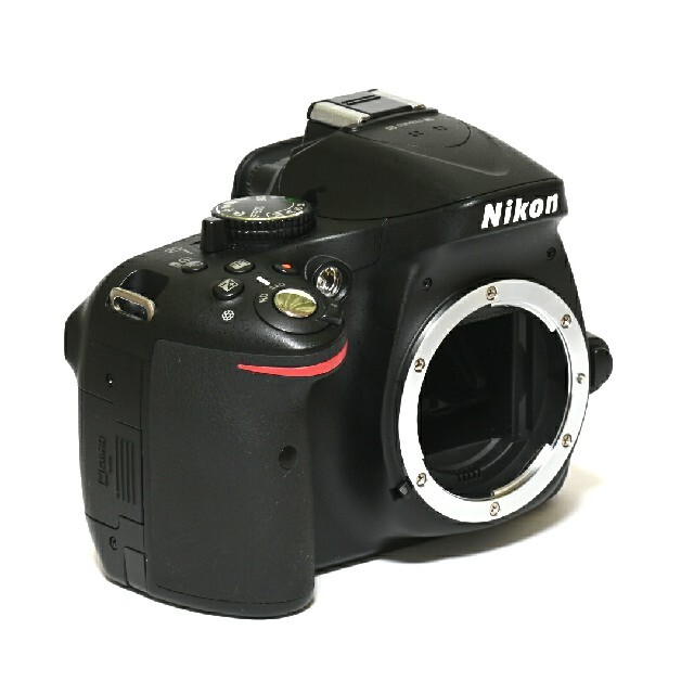 【Nikon】Wi-Fiでスマホへ★高画質＆高機能！！D5200レンズキット