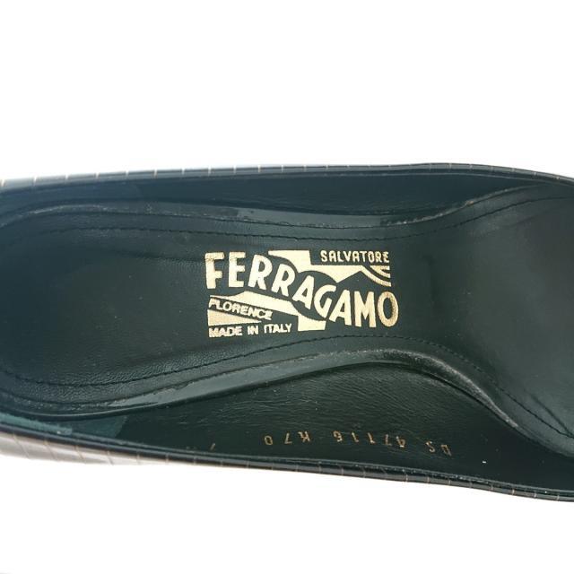 Salvatore Ferragamo(サルヴァトーレフェラガモ)のサルバトーレフェラガモ パンプス 7 1/2 C レディースの靴/シューズ(ハイヒール/パンプス)の商品写真