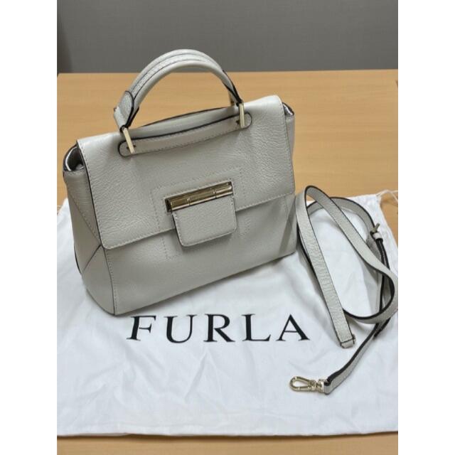 FURLA - FURLA フルラ ホワイトハンドバッグ