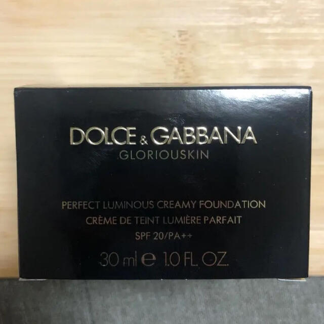 DOLCE&GABBANA(ドルチェアンドガッバーナ)のグロリアスキン　パーフェクトルミナス　クリーミーファンデーション　＃100　 コスメ/美容のベースメイク/化粧品(ファンデーション)の商品写真