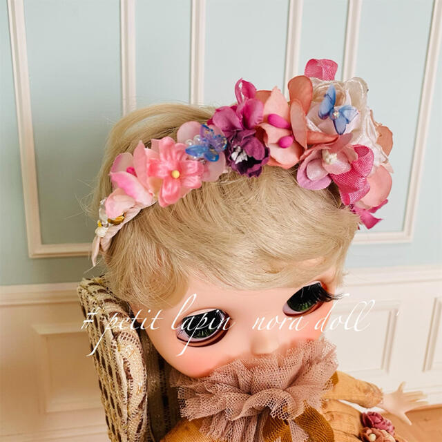 ブライス サイズ　くしゅくしゅリボンと蝶々の花かんむり　159番白×ピンク ハンドメイドのぬいぐるみ/人形(人形)の商品写真