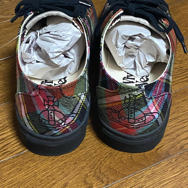 Vivienne Westwood(ヴィヴィアンウエストウッド)のヴィヴィアンウエストウッド　タータンチェックスニーカー レディースの靴/シューズ(スニーカー)の商品写真