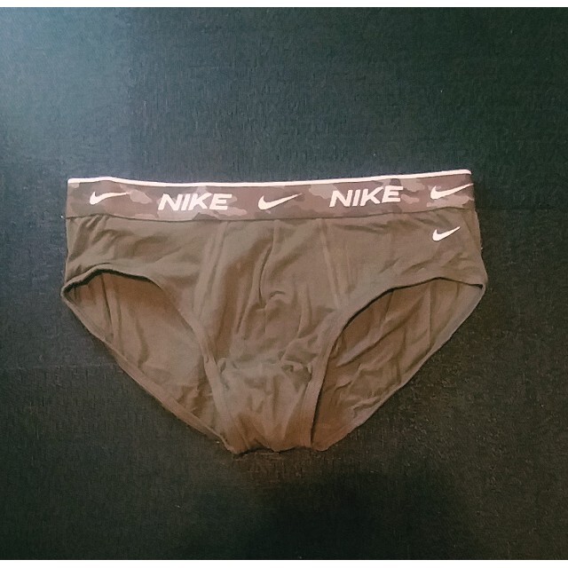 NIKE(ナイキ)のNIKE　2点　M（日本人L相当）オリーブ+ブラック　コットン メンズのアンダーウェア(その他)の商品写真