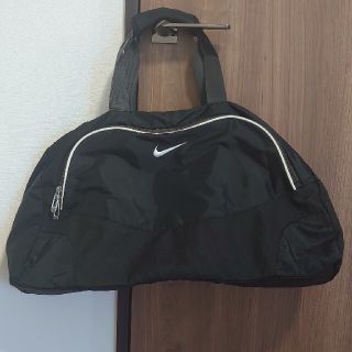 ナイキ(NIKE)のNIKE　ボストンバッグ(ボストンバッグ)