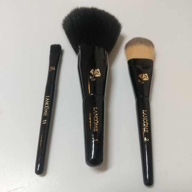 LANCOME(ランコム)のLANCOME ブラシ 化粧筆 ３本セット コスメ/美容のメイク道具/ケアグッズ(ブラシ・チップ)の商品写真