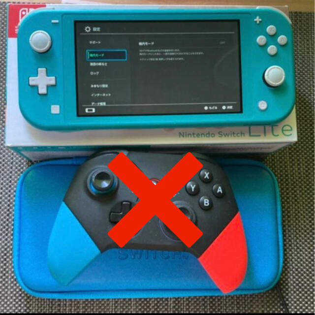 Nintendo Switch(ニンテンドースイッチ)の任天堂Switch Lite 本体 ターコイズ + ケース付き エンタメ/ホビーのゲームソフト/ゲーム機本体(携帯用ゲーム機本体)の商品写真