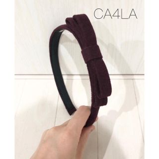 カシラ(CA4LA)の美品【CA4LA】ジェニファー・オーレット リボンカチューシャ(カチューシャ)