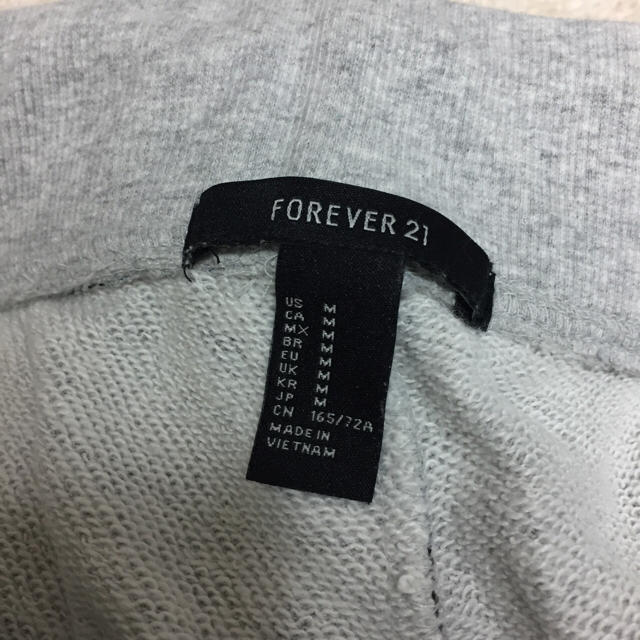 FOREVER 21(フォーエバートゥエンティーワン)のNao様専用 レディースのパンツ(カジュアルパンツ)の商品写真