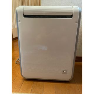 シャープ(SHARP)の衣類乾燥·除湿機 SHARP CV-S100C-S(衣類乾燥機)