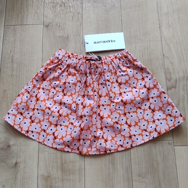 marimekko(マリメッコ)の【新品・タグ付】マリメッコ キッズ 花柄 スカート ウニッコ キッズ/ベビー/マタニティのベビー服(~85cm)(スカート)の商品写真