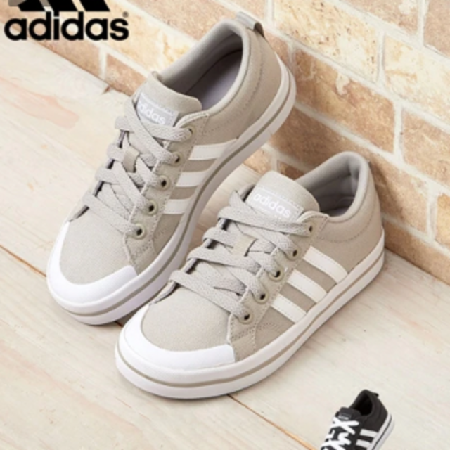 adidas 靴