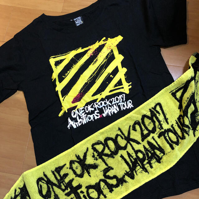 ONE OK ROCK(ワンオクロック)のONE OK ROCK Ambitions ツアーTシャツ　タオル エンタメ/ホビーのタレントグッズ(ミュージシャン)の商品写真