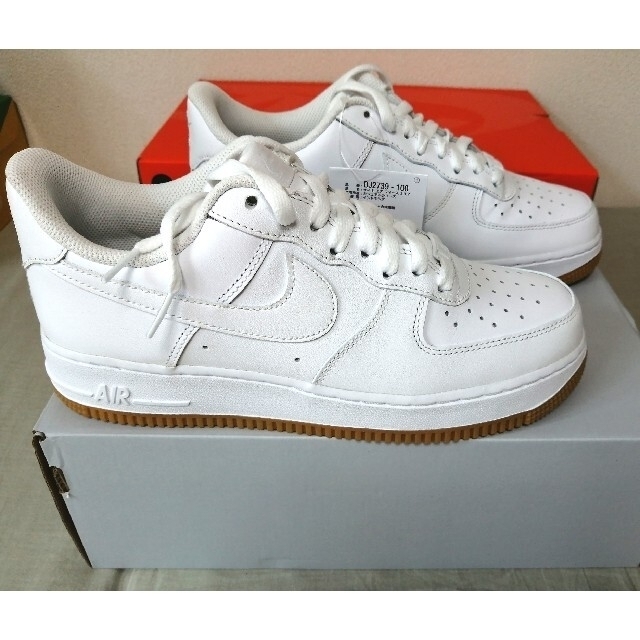 NIKE(ナイキ)の☆NIKE AIR FORCE 1 LOW WHITE GUM US6.5 メンズの靴/シューズ(スニーカー)の商品写真