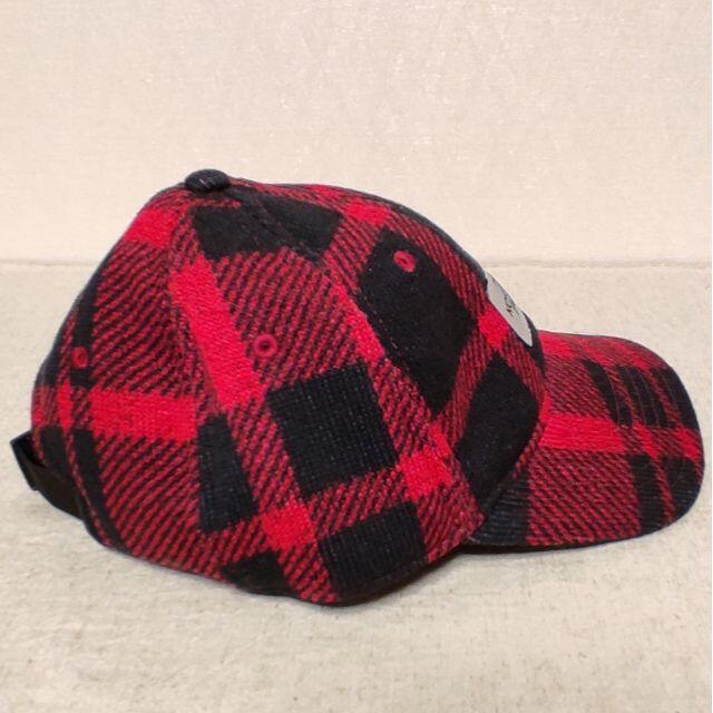 THE NORTH FACE(ザノースフェイス)のノースフェイス　海外向け商品　キャップ　ニット　ゴードンボールキャップ　赤 メンズの帽子(キャップ)の商品写真