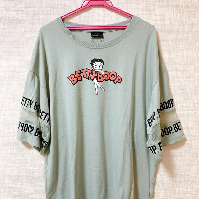 新品★Betty Boop★4Lカットソー レディースのトップス(Tシャツ(半袖/袖なし))の商品写真