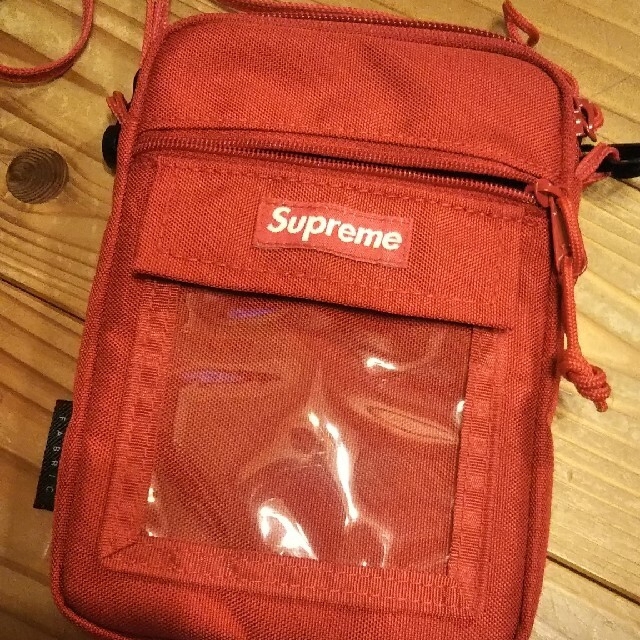 Supreme(シュプリーム)のsupreme  utility  pouch red  赤 メンズのバッグ(ショルダーバッグ)の商品写真