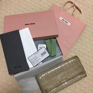 ミュウミュウ(miumiu)のmiumiu 長財布(財布)