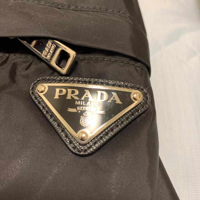 PRADA(プラダ)のプラダ　ナイロンパーカー メンズのジャケット/アウター(ナイロンジャケット)の商品写真