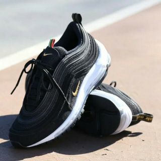 ナイキ(NIKE)のNIKE　ナイキ　エアマックス97 QS　ブラック&ゴールド(スニーカー)