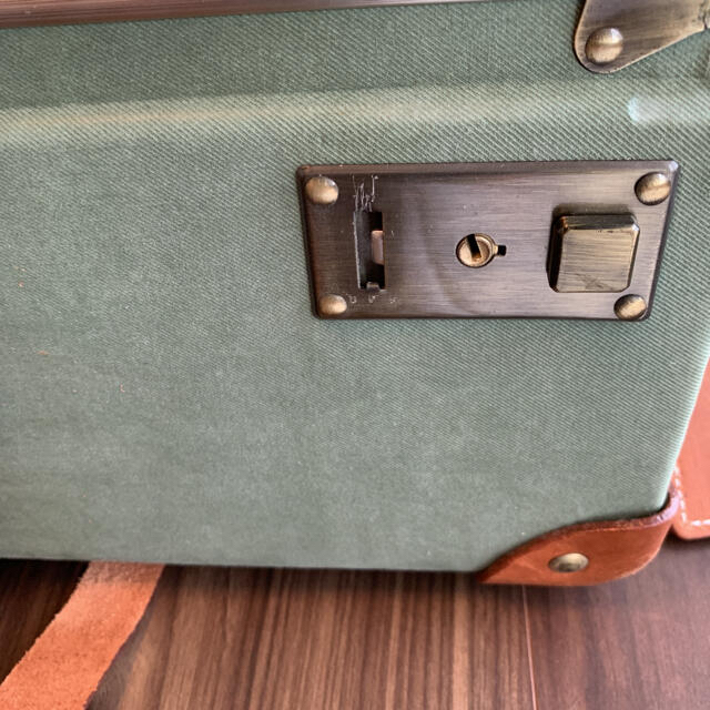 Jewelna Rose(ジュエルナローズ)のジュエルナローズ　チノカーキ　キャリーバック レディースのバッグ(スーツケース/キャリーバッグ)の商品写真