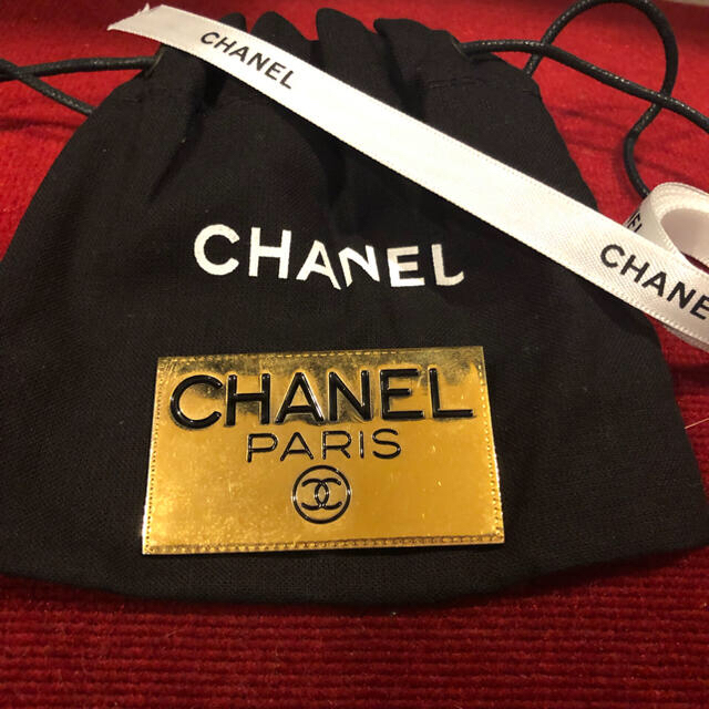 送料込】 CHANEL - シャネル CHANEL ブローチ ヴィンテージ ロゴ