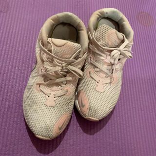 ナイキ(NIKE)のNIKE スニーカー　27センチ　メンズ(スニーカー)