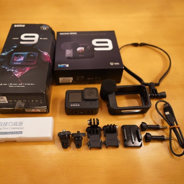 GoPro(ゴープロ)の美品GoPro HERO9 GoPro9 メディアモジュラー MOD等付属品多数 スマホ/家電/カメラのカメラ(ビデオカメラ)の商品写真