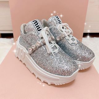 miumiuミュウミュウ miumiu シューズ スニーカー グリッター - ceskymak.cz