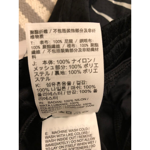 NIKE(ナイキ)の新品 NIKE ナイキ レディース ショートパンツ ラン スウッシュ ランニング レディースのパンツ(ショートパンツ)の商品写真