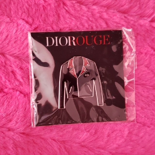 Dior(ディオール)のDior　非売品　ピンバッジ エンタメ/ホビーのコレクション(ノベルティグッズ)の商品写真