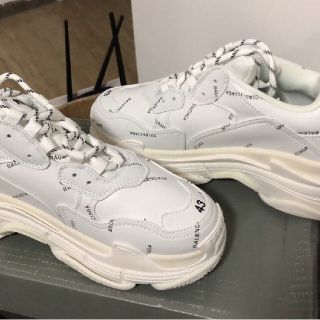 バレンシアガ(Balenciaga)のメンズスニーカー(スニーカー)